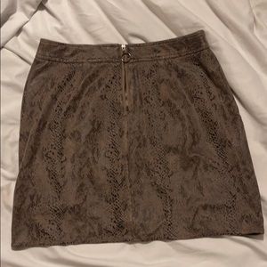 Trendy Snake Skin Skirt